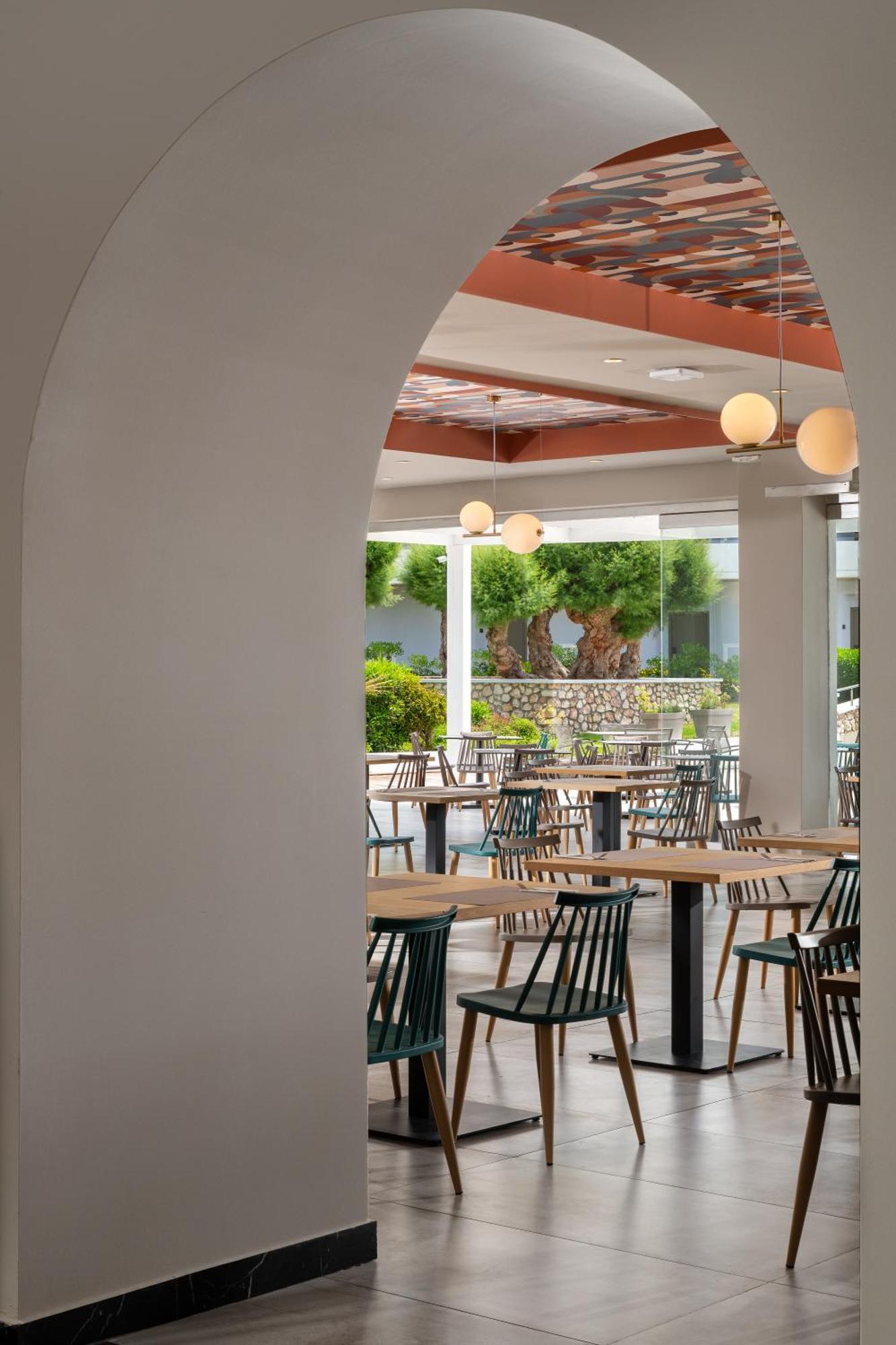 Paralos Rodos Lifestyle 4*